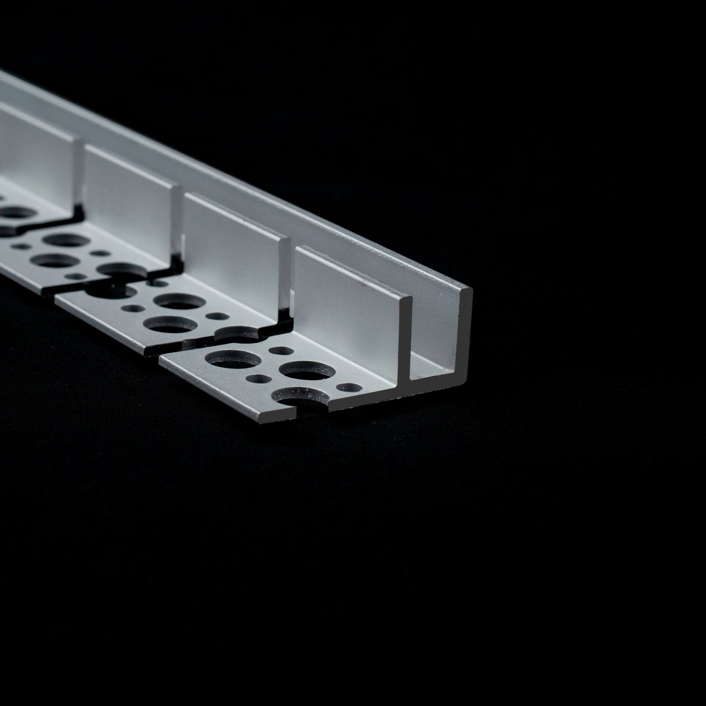 Flex Extreme Tiled-in Channel Bendy (13mm)